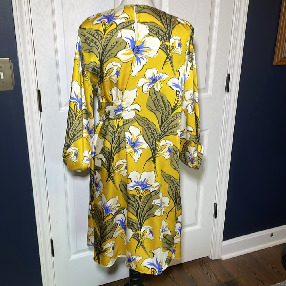 NWT Zara Floral Print Gathered Dress‎ in Yellow Midi Long Sleeves Size Large - Picture 6 of 10